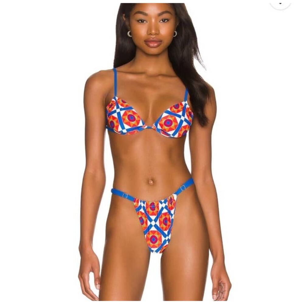 WeWoreWhat Ruched Underwire Bikini Top in Off White Multi XL